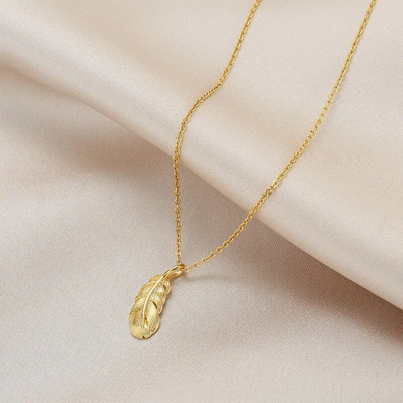 316L Stainless Steel One Piece Feather Pendant Necklace Minimalist Style Birthday Gift