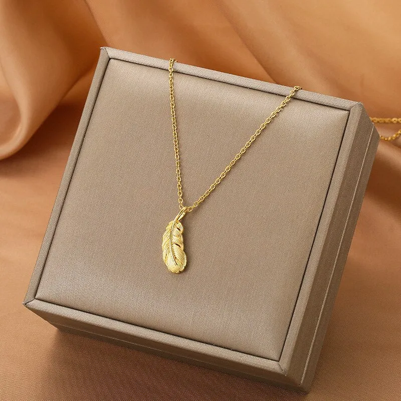 316L Stainless Steel One Piece Feather Pendant Necklace Minimalist Style Birthday Gift