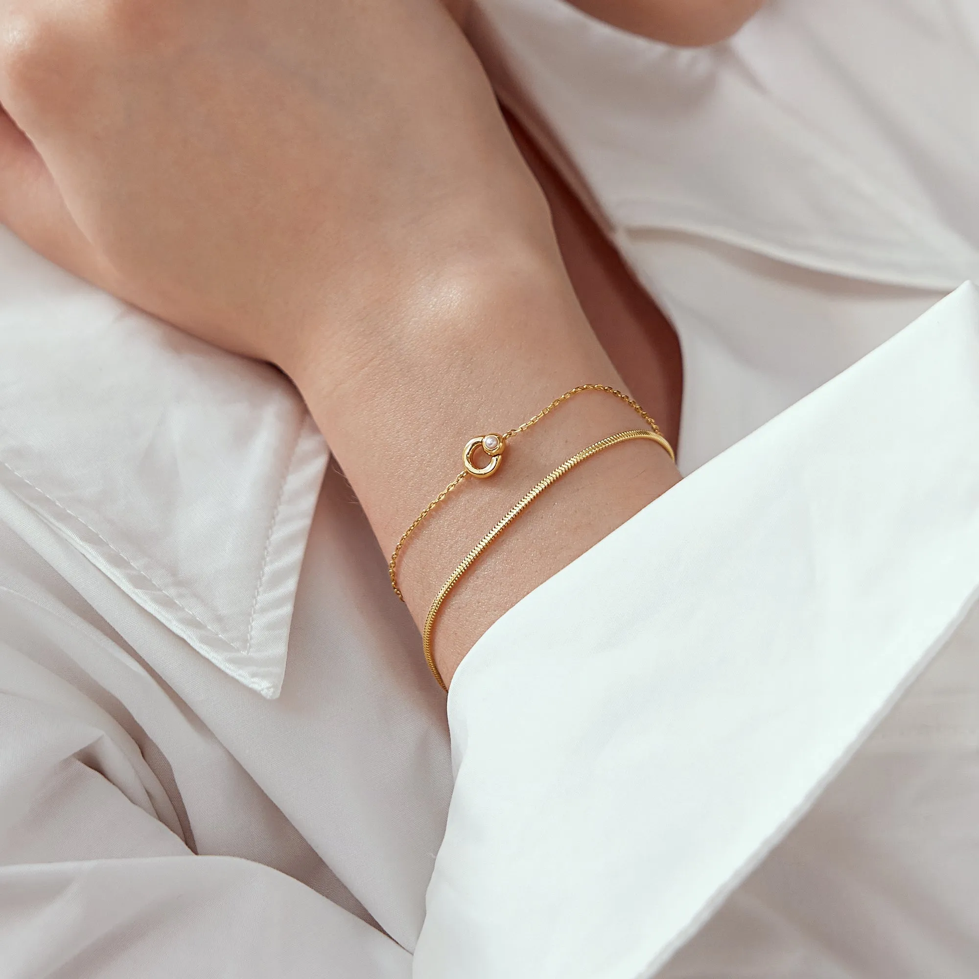 Ania Haie Gold Hoop Freshwater Pearl Bracelet B058-03G
