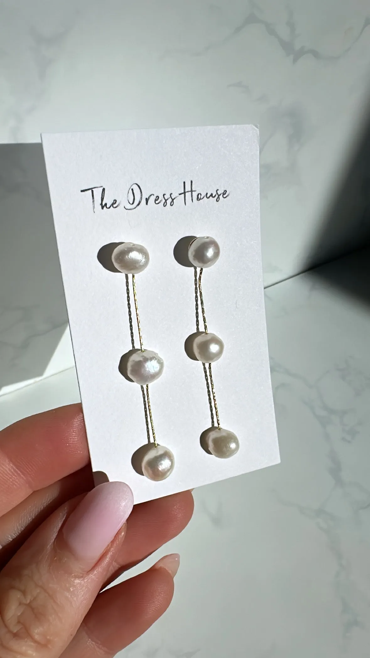Arla - Gold Pearl Earring