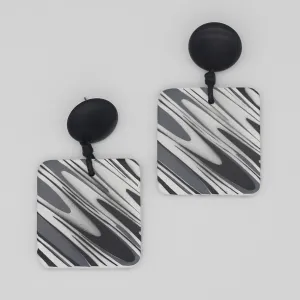 Black and White Wavy Statement Earring
