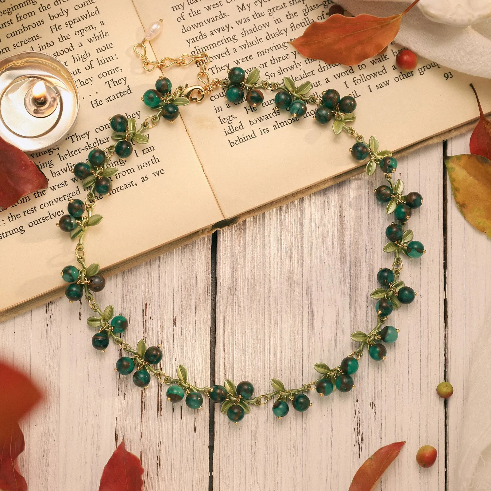 Chokeberry Necklace