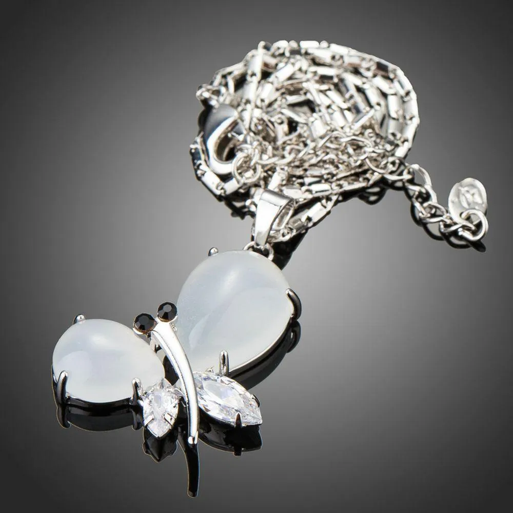 Dragonfly Pendant Necklace