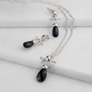 Droplette - Snaffle Horse Bit Black Onyx Stone and Sterling Silver Necklace