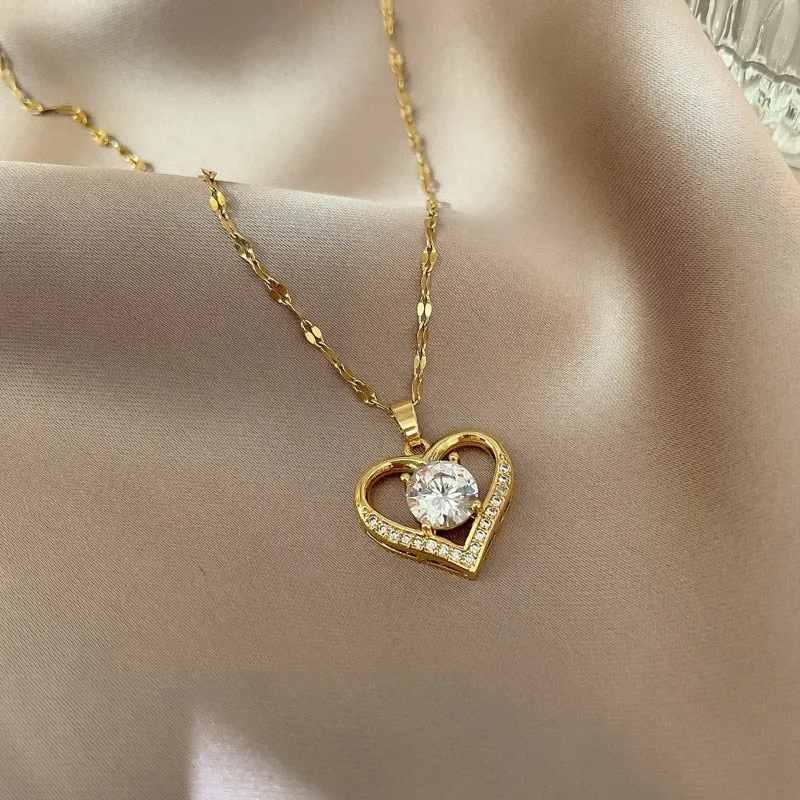 Fashion Hollow Out Heart Pendant Necklace For Women