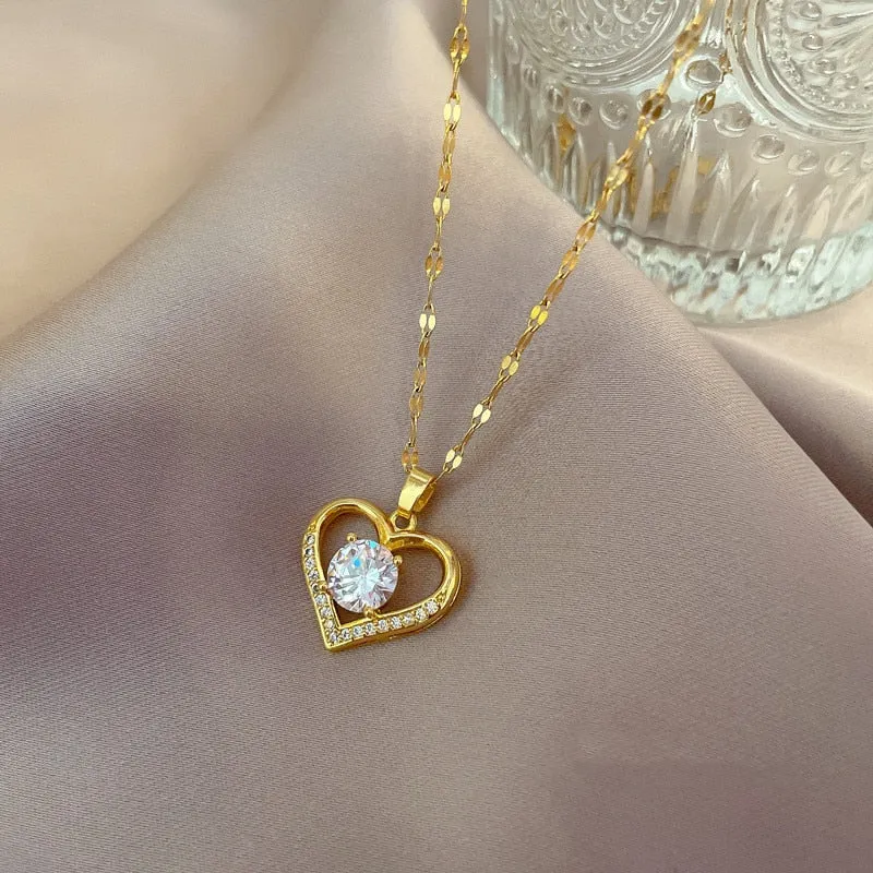 Fashion Hollow Out Heart Pendant Necklace For Women