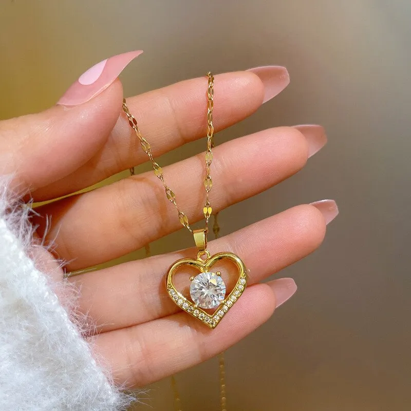 Fashion Hollow Out Heart Pendant Necklace For Women