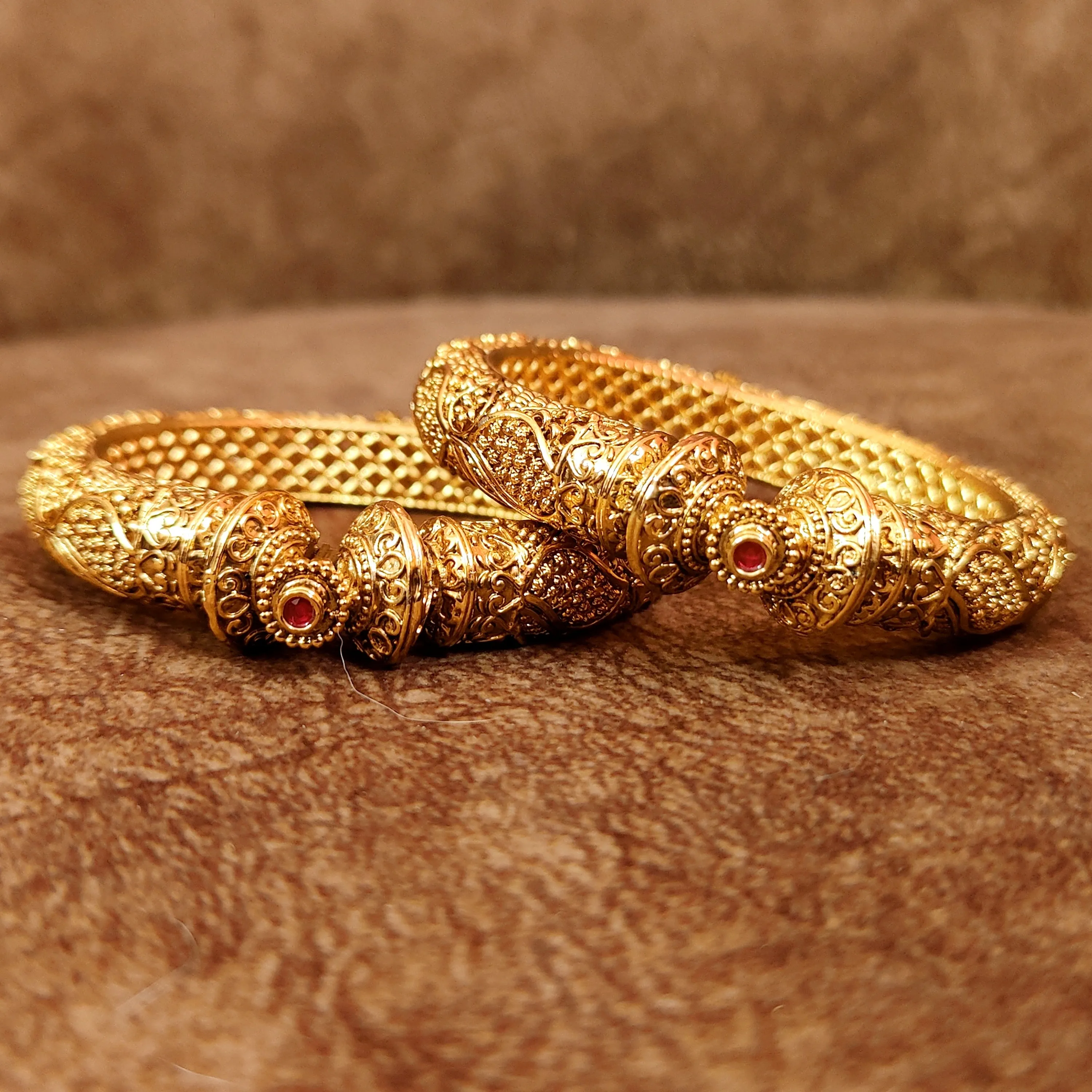 GOLD PLATED OPENABLE FINE BANGLES