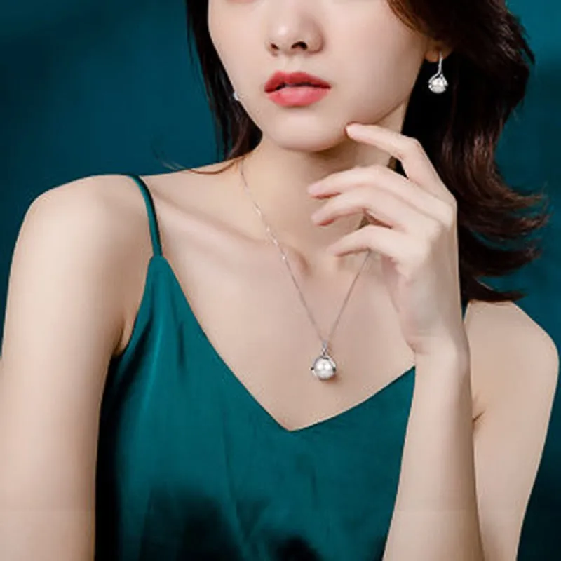 New Arrival Women Simulated Pearl Pendant Necklace