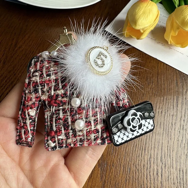 New number 5 black white fabric mink hair brooch