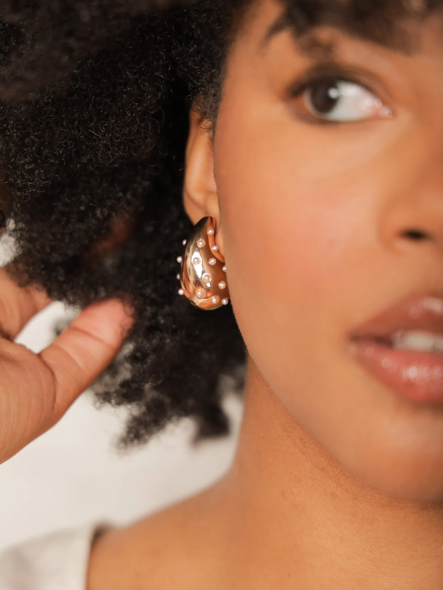 Pearl Dotted Teardrop Studs