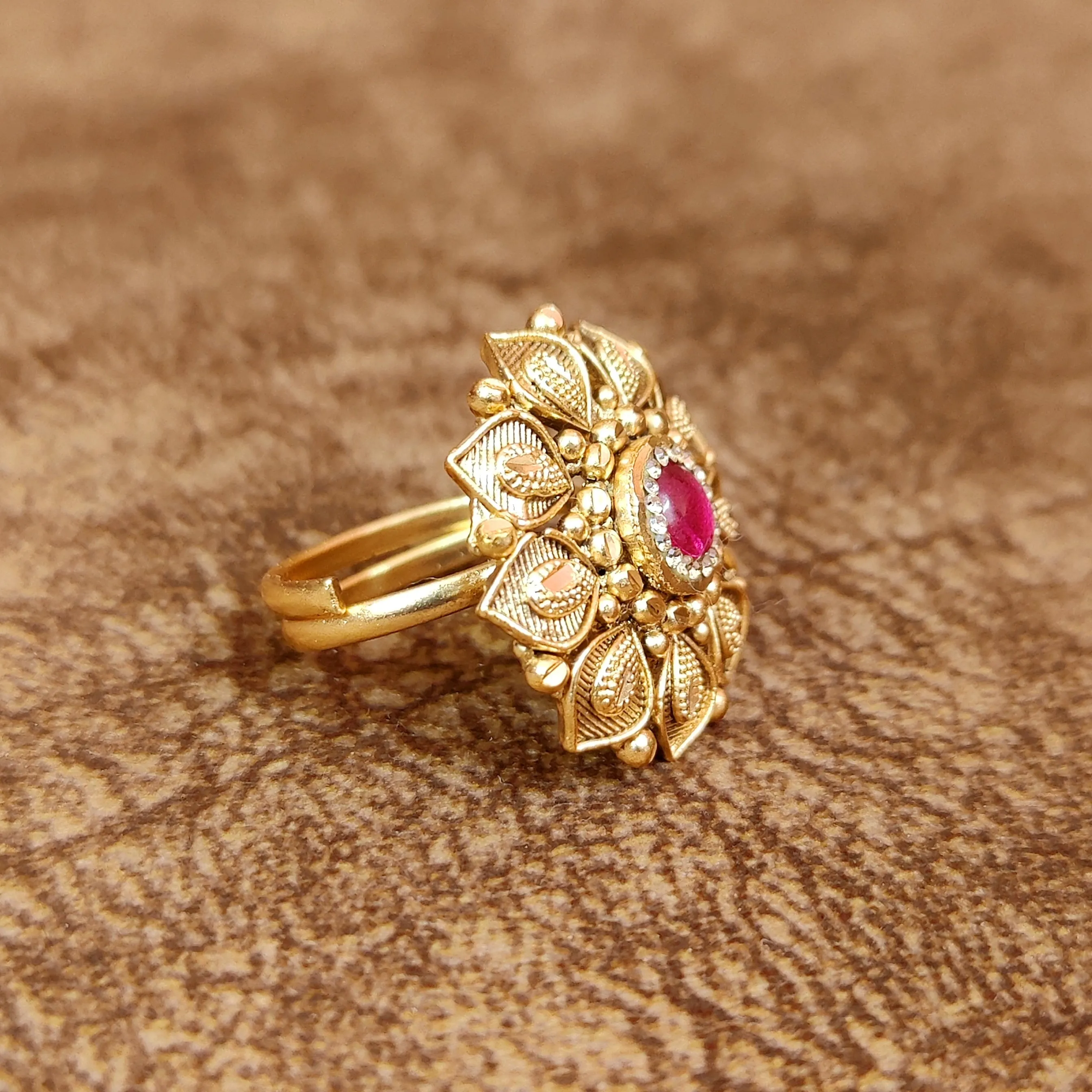 PINK MATT GOLD LOOK ANTIQUE ADJUSTABLE RING