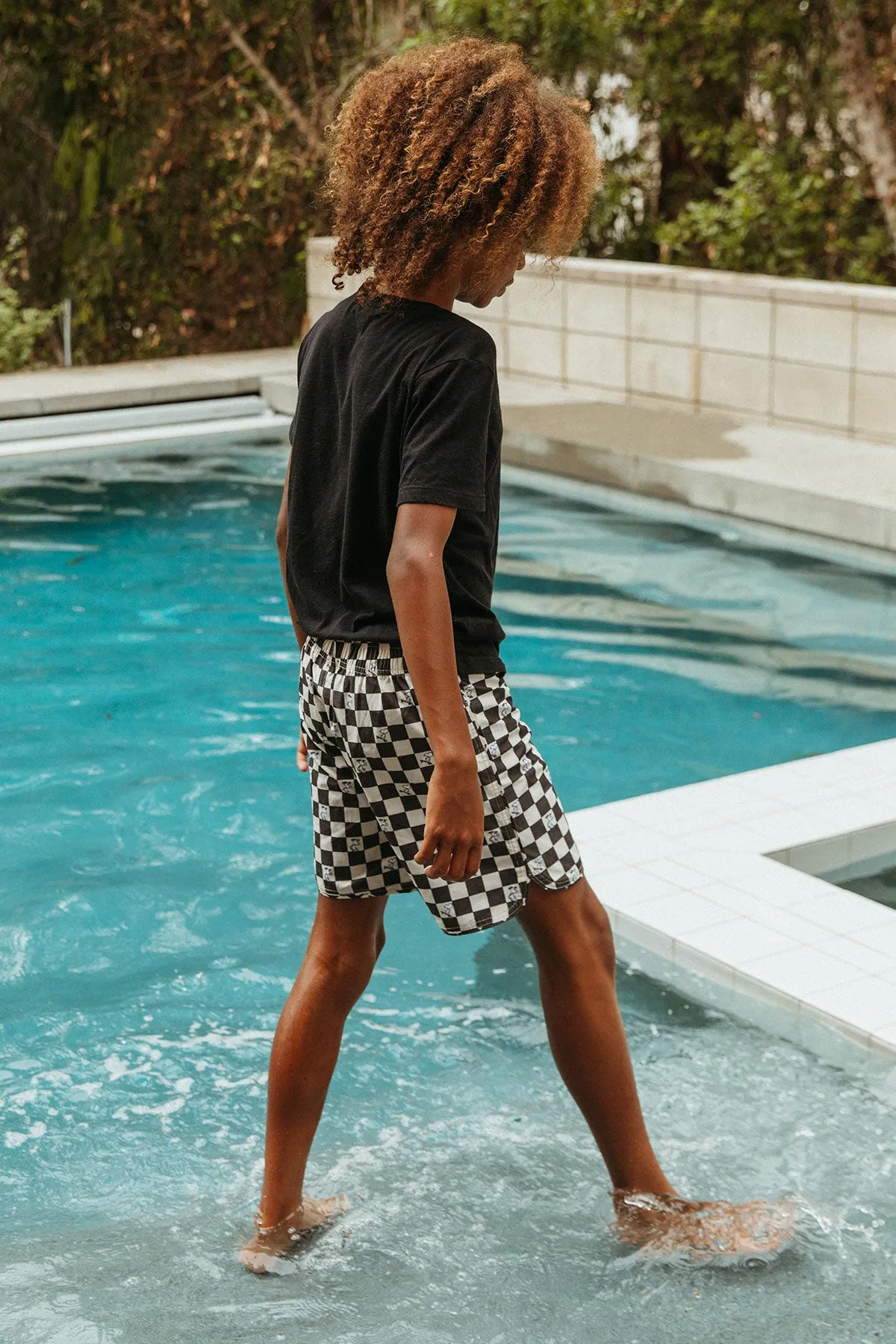 Seaesta Surf x Peanuts® Black & White Checkerboard Boardshorts / Strand