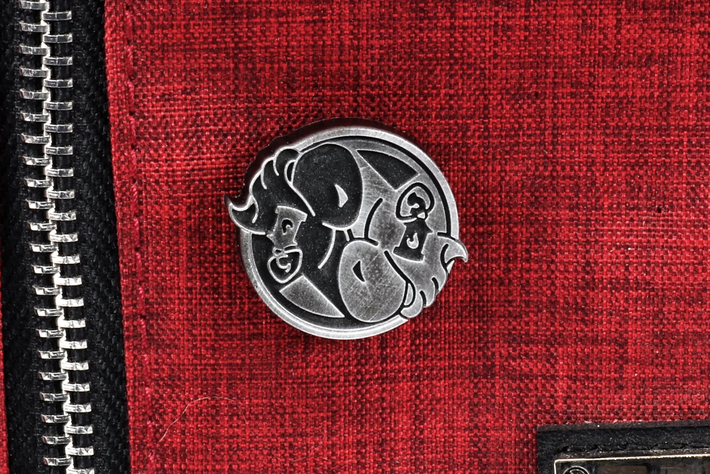 Tonberry Yin & Yang Pin - Final Fantasy