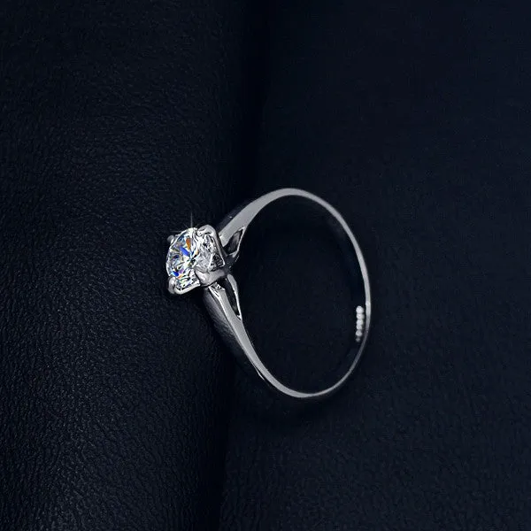 White Gold Plating Classic Uplifted 4 Prong Single Zirconia Anillos Mujer Wedding Ring for Women